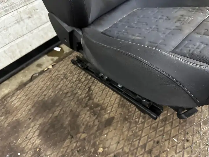 Opel Meriva B (2014 - 2018) Переднее сиденье водителя — фото 12
