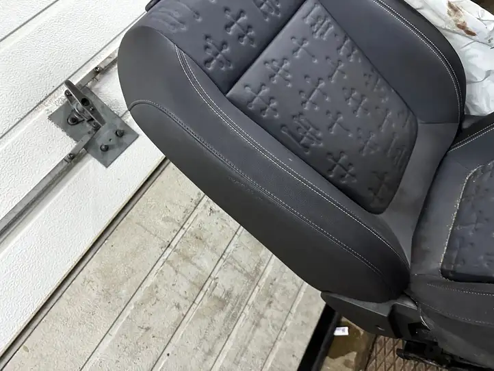 Opel Meriva B (2014 - 2018) Переднее сиденье водителя — фото 14