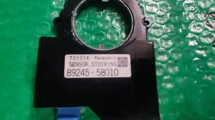 Lexus RX 450H (2015 - 2019) 8924558010 Датчик угла поворота руля — фото 2