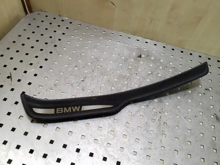 BMW 3 E90 E91 (2005 - 2012) 51477172297 Внутренняя отделка заднего порога — фото 1