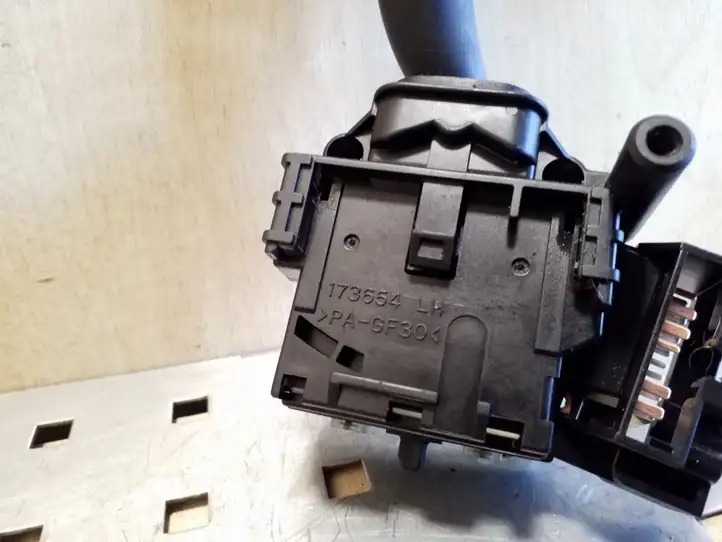 Toyota Avensis T250 (2006 - 2009) 173654LH Переключатель стеклоочистителей — фото 2