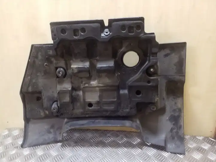 Toyota Corolla Verso E121 (2001 - 2004) Крышка двигателя декоративная — фото 5