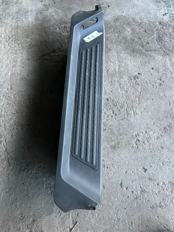 Volkswagen Multivan T5 (2003 - 2015) 7H5863725G Внутренняя отделка заднего порога — фото 1
