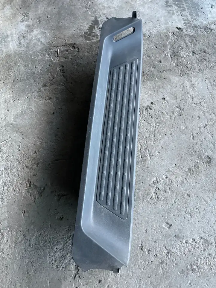 Volkswagen Multivan T5 (2003 - 2015) 7H5863725G Внутренняя отделка заднего порога — фото 1