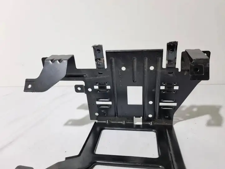 BMW 3 E90 E91 (2005 - 2012) 6945072 Кронштейн усилителя звука — фото 2