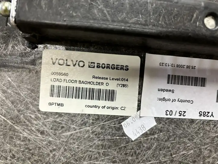Volvo V70 (2007 - 2013) 39879406 Пол багажника — фото 6