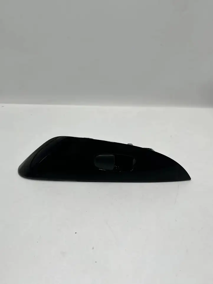 Nissan Leaf II (ZE1) (2017 - ) 829603NL0A Накладка кнопки стеклоподъемника — фото 1