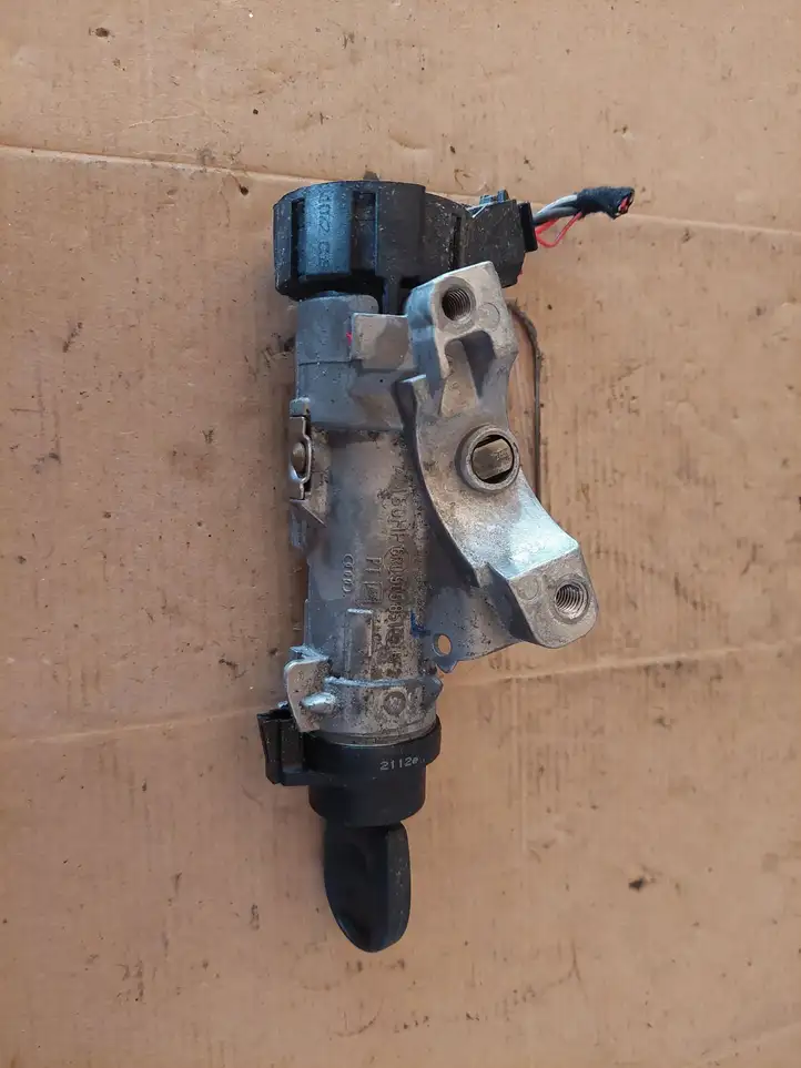 Volkswagen Up (2011 - ) 6R0905851 Контактная группа замка зажигания — фото 1