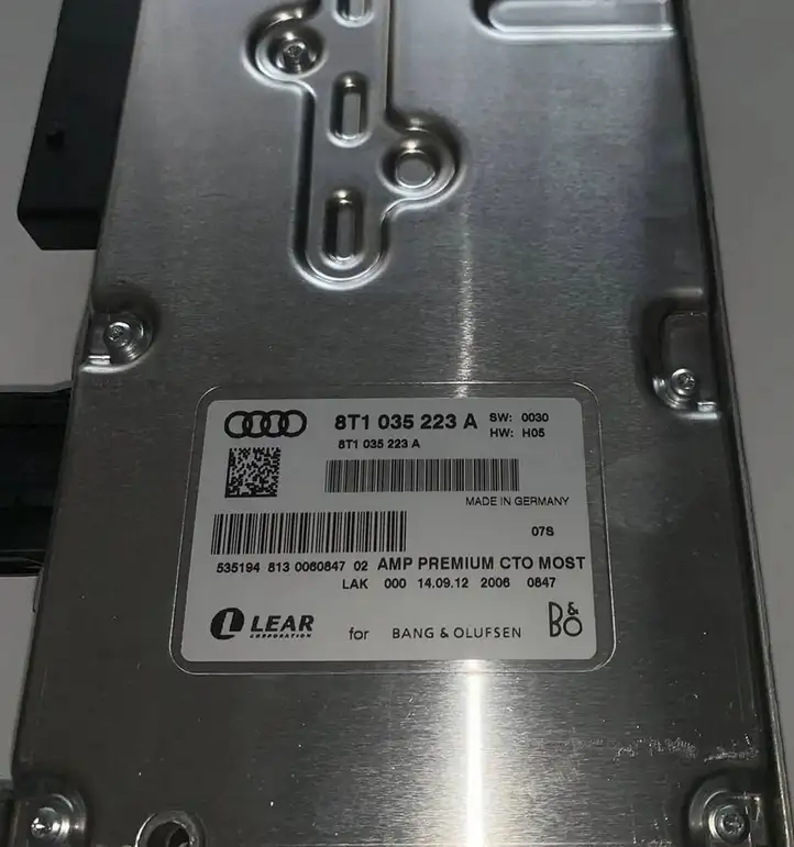 Audi A5 8T 8F (2011 - 2016) 8T1035223A Усилитель звука — фото 2