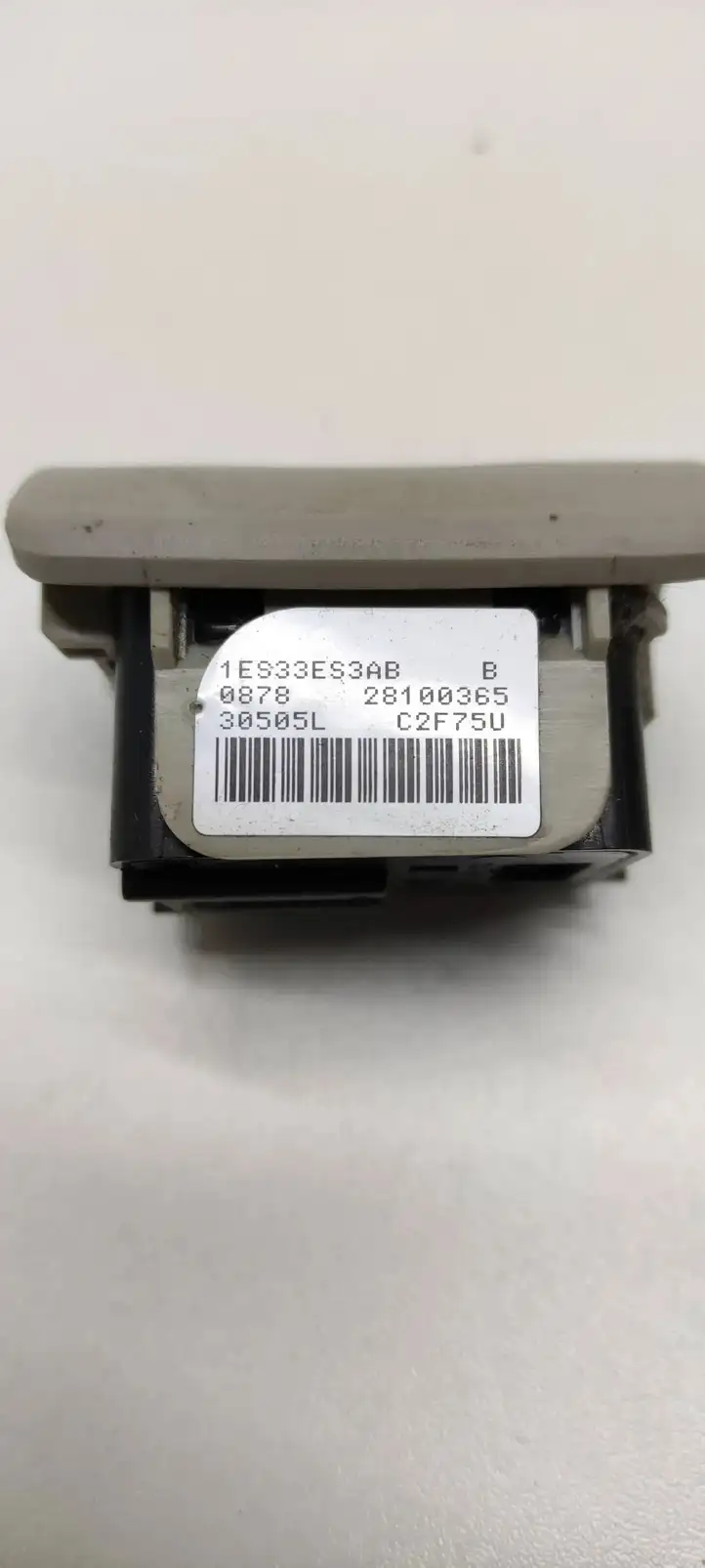 Chrysler Grand Voyager V (2007 - 2010) 28100365 Кнопка открытия боковых дверей — фото 2