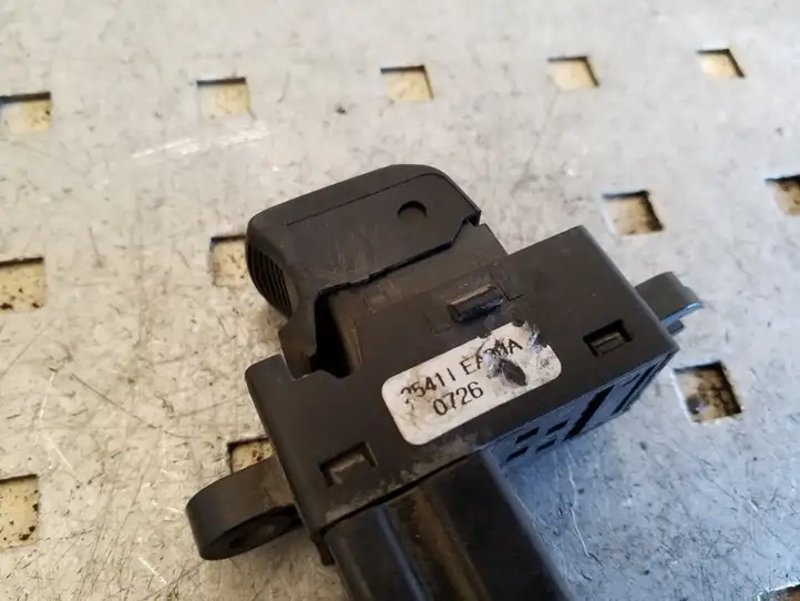 Nissan Navara D40 (2004 - 2015) 25411EA00A Кнопка стеклоподъемников — фото 3