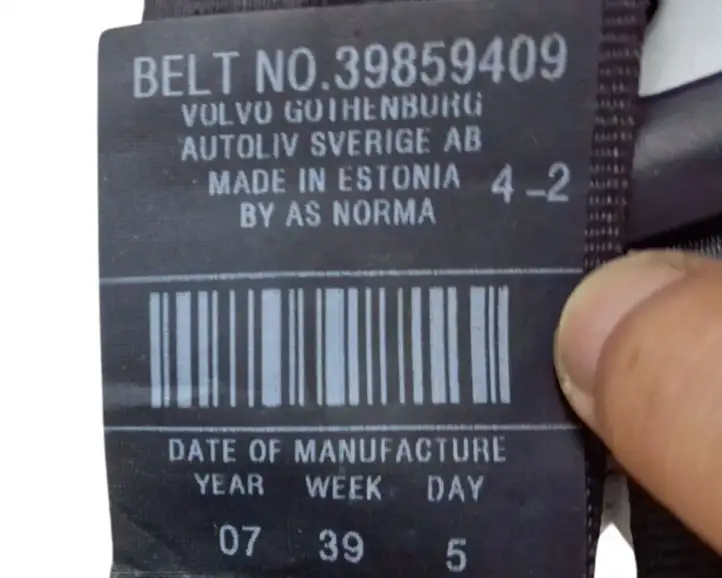 Volvo V70 (2007 - 2013) 39859409 Центральный ремень безопасности — фото 8