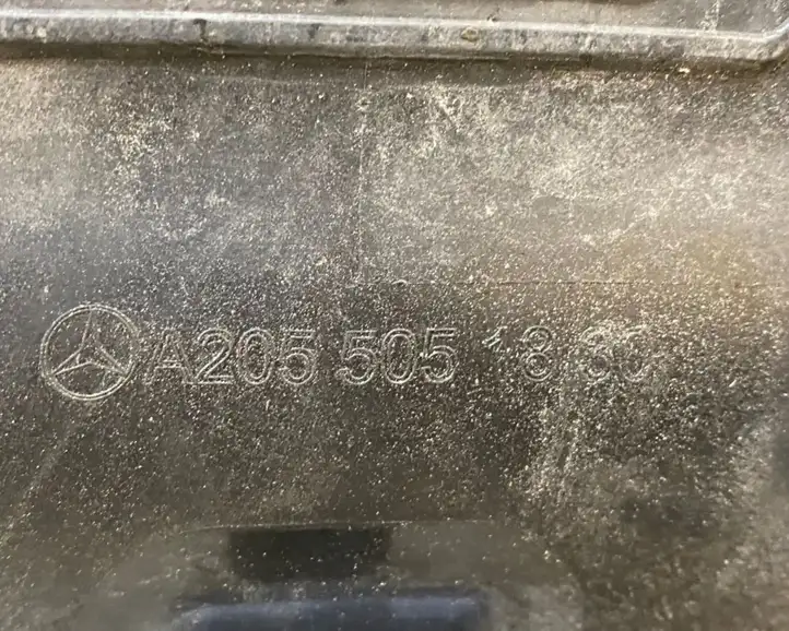 Mercedes-Benz C W205 (2014 - 2021) A2059880763 Передняя решетка — фото 7