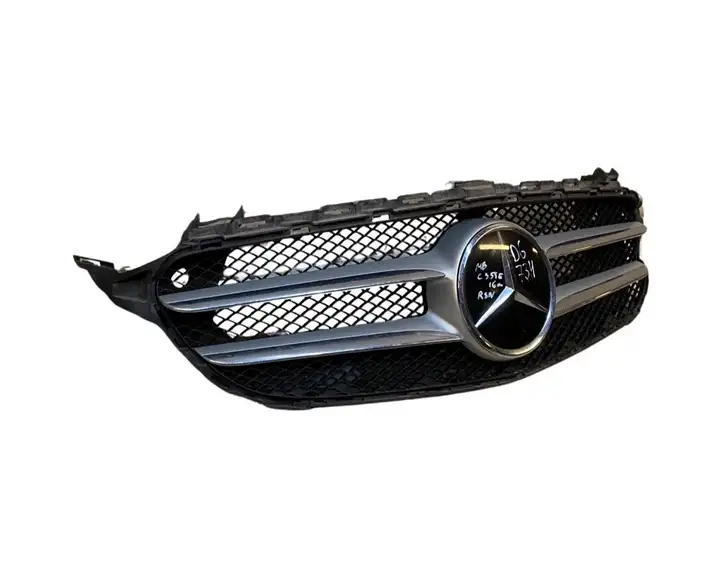 Mercedes-Benz C W205 (2014 - 2021) A2059880763 Передняя решетка — фото 9