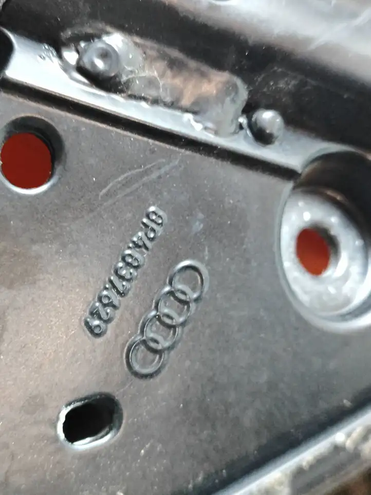 Audi A3/S3 8P (2008 - 2013) 8P4837339 Рамка стекла передней двери — фото 4