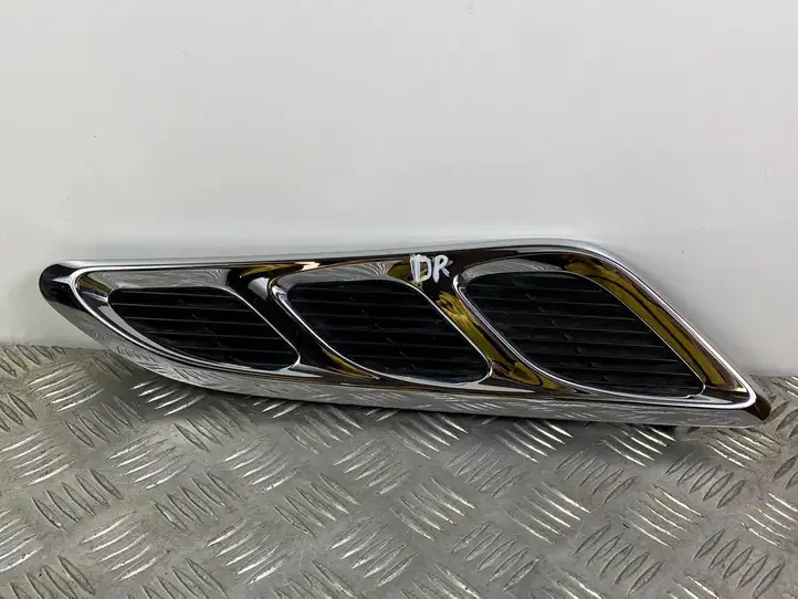 Infiniti QX80 (2017 - ) Решетка в крыле — фото 2