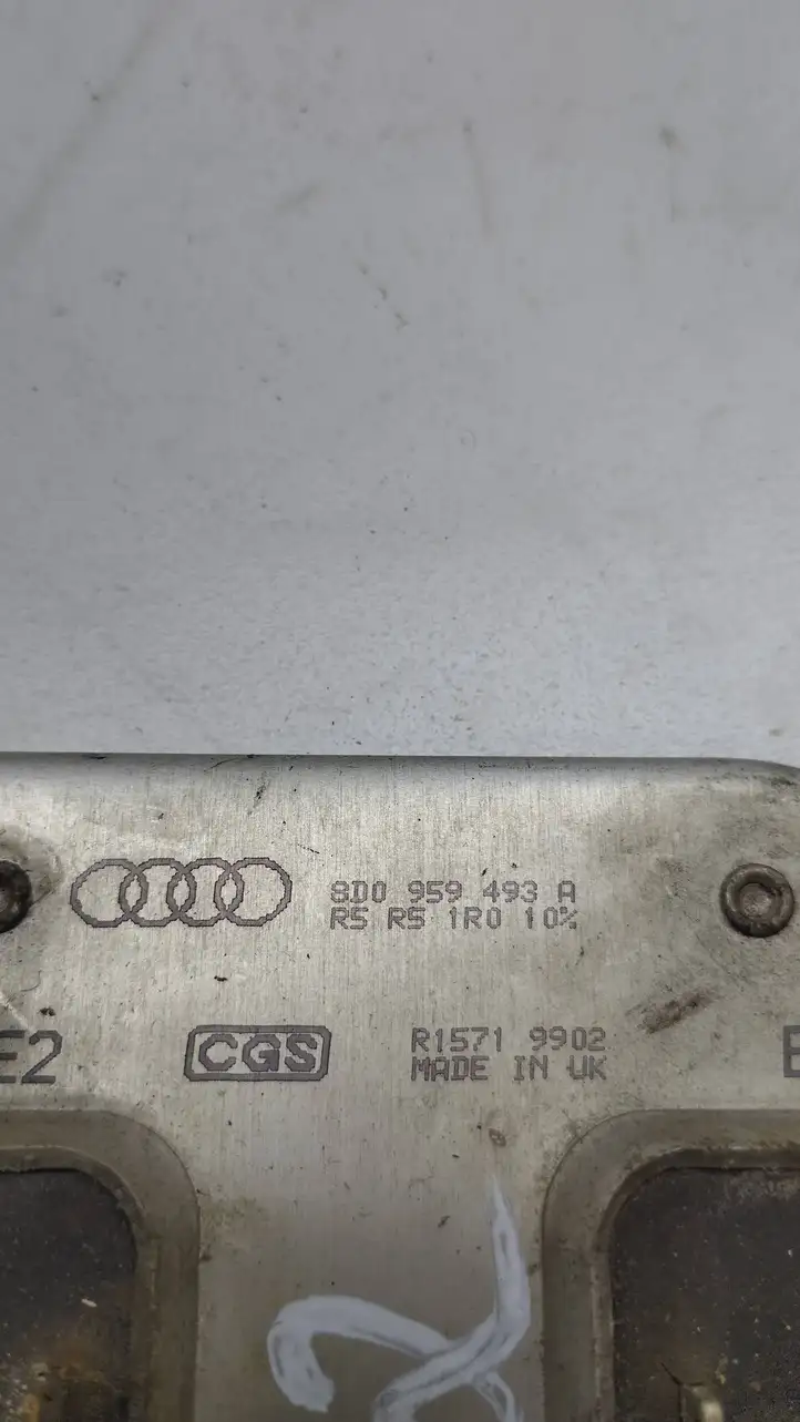 Audi A4 S4 B6 8E 8H (2000 - 2006) 8D0959493A Реле вентилятора охлаждения — фото 3