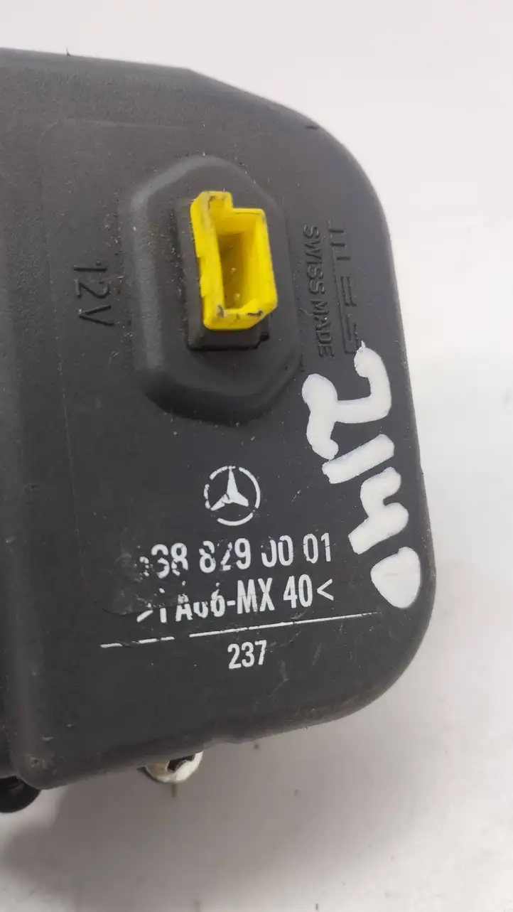 Mercedes-Benz Vito Viano W638 (1996 - 2003) 6388290001 Электродвигатель форточки — фото 3