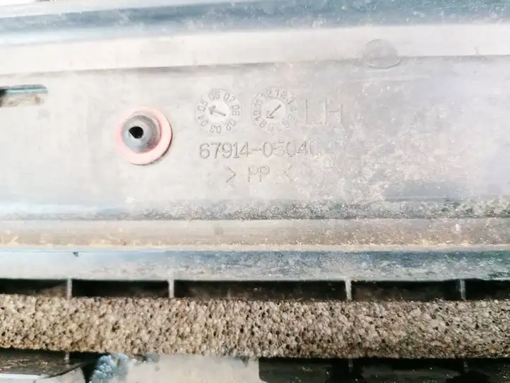 Toyota Avensis T250 (2003 - 2006) 6791405040 Внутренняя отделка переднего порога — фото 3