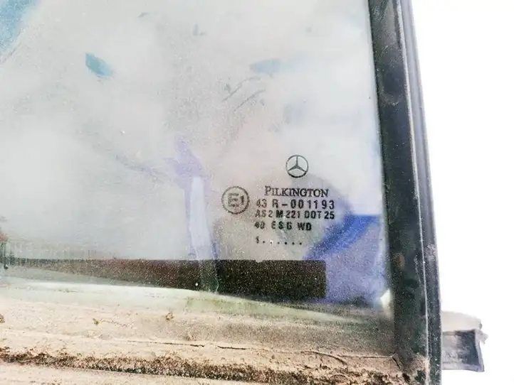 Mercedes-Benz C W203 (2000 - 2007) Форточка двери — фото 3