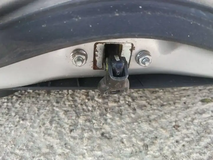 Toyota Corolla Verso AR10 (2004 - 2009) Ограничитель двери — фото 1