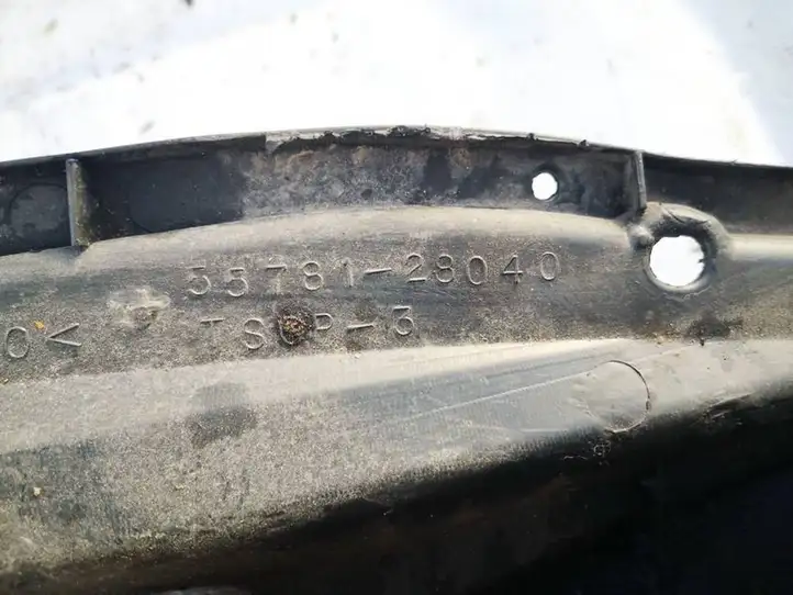 Toyota Previa (XR30, XR40) II (2000 - 2006) 5578128040 Жабо стеклоочистителей — фото 3