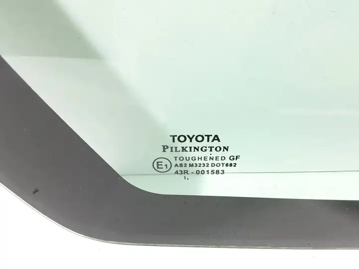 Toyota Corolla E120 E130 (2000 - 2004) Заднее боковое стекло — фото 3
