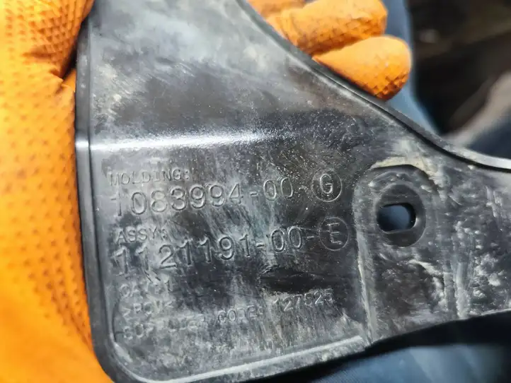 Tesla Model 3 (2017 - 2023) 112119100E Кронштейн заднего бампера — фото 8