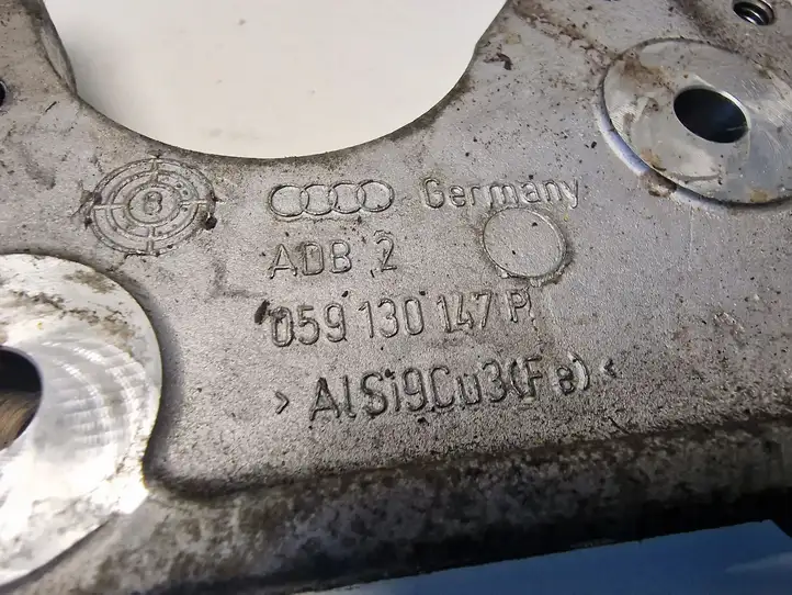 Audi Q7 4L (2005 - 2009) 059130147P Кронштейн топливного насоса — фото 3