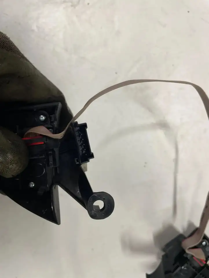 Volkswagen PASSAT B7 (2011 - 2014) 307355785 Кнопки на рулевом колесе — фото 4