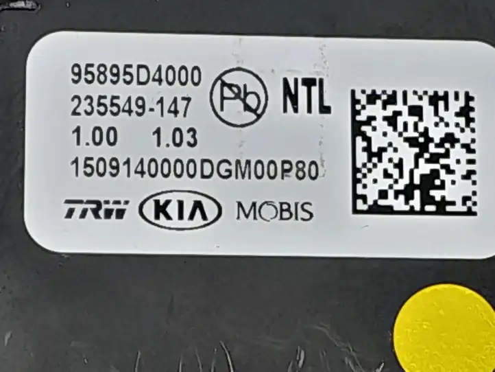 Kia Optima (2015 - 2018) 95895D4000 Камера в лобовом стекле — фото 4