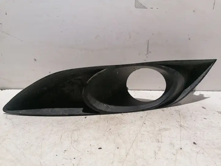 Toyota Auris 150 (2006 - 2012) 8148202040 Решетка противотуманной фары — фото 1