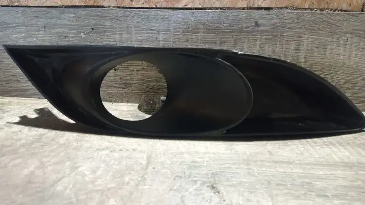 Toyota Auris 150 (2006 - 2012) 8148102050 Решетка противотуманной фары — фото 1