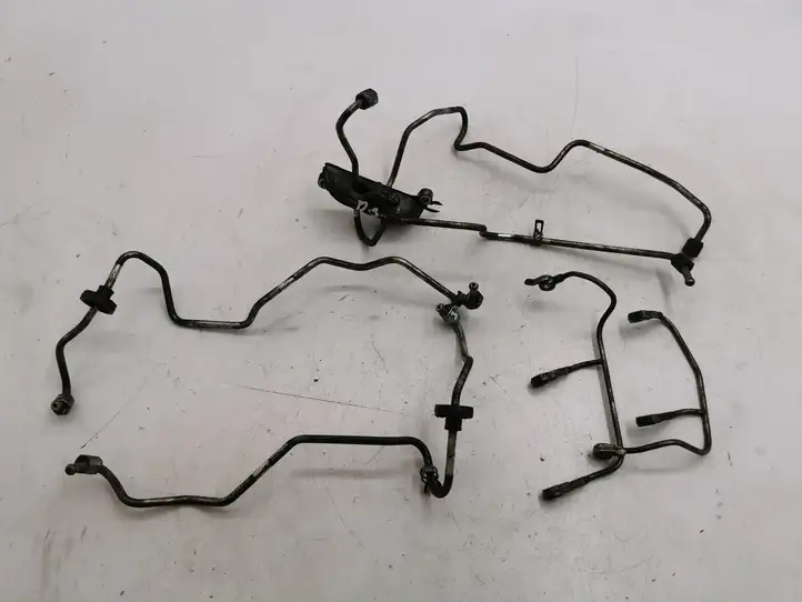 Subaru Forester SH (2008 - 2013) Трубка подачи топлива в форсунки — фото 1