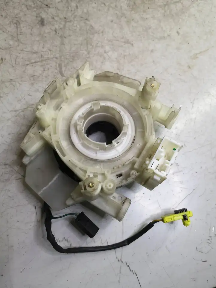 Nissan Almera N16 (2000 - 2010) 25560 Контактное кольцо SRS — фото 2