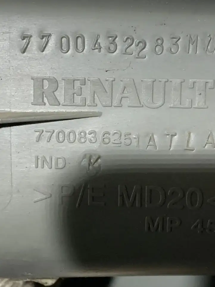 Renault Scenic I (1996 - 2003) 7700836251A Прочая отделка багажника — фото 4