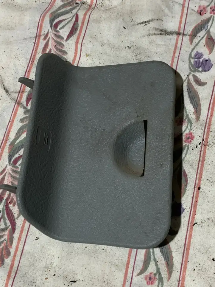 Renault Scenic I (1996 - 2003) 7700849149 Прочая отделка багажника — фото 1