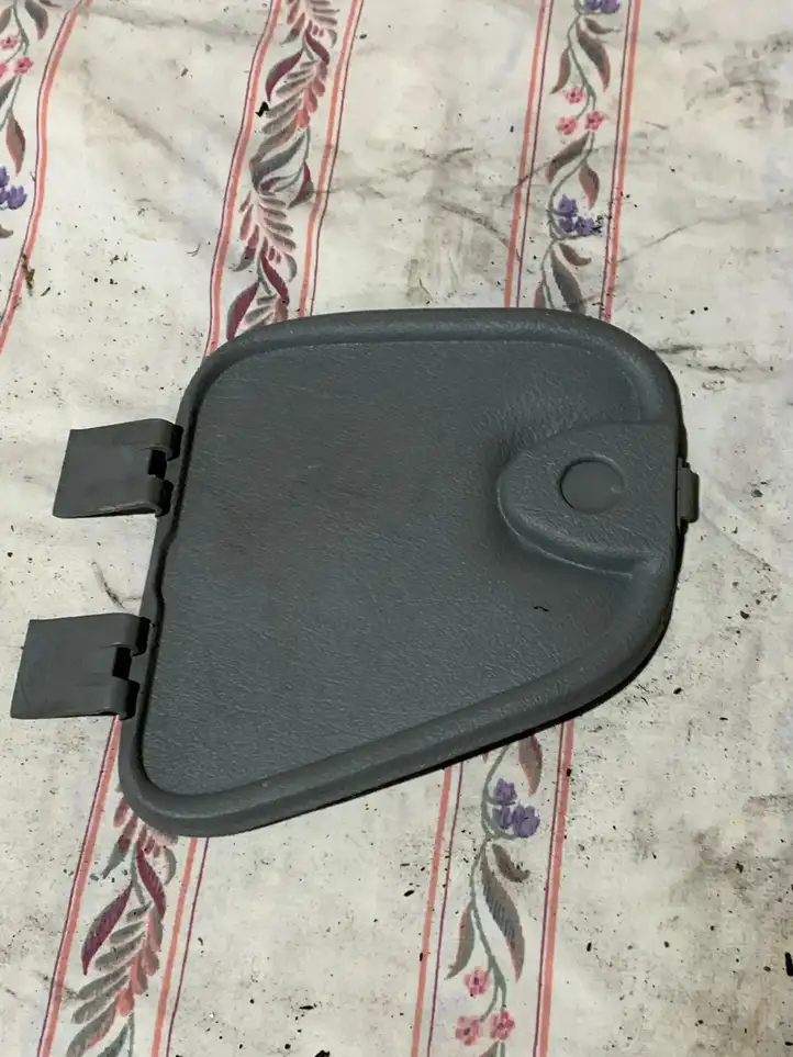 Renault Scenic I (1996 - 2003) 7700835146 Прочая отделка багажника — фото 1