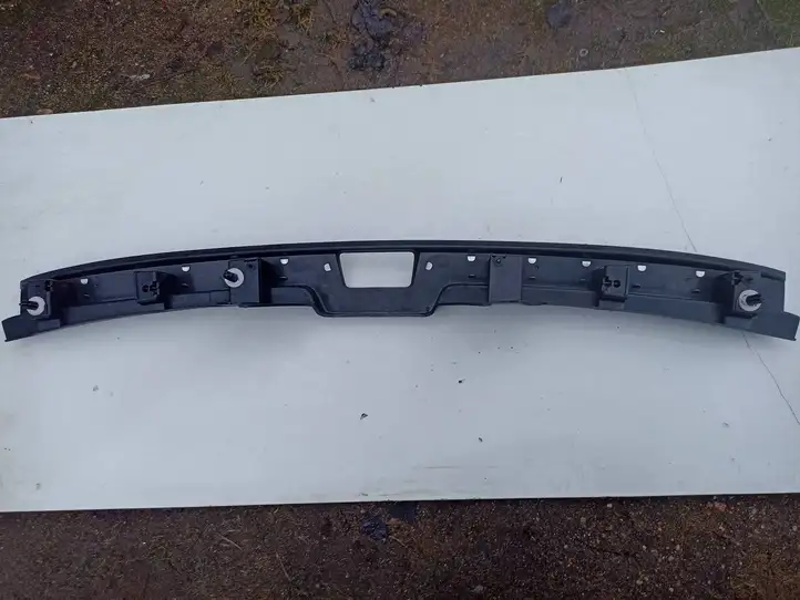 Volvo XC90 (2014 - 2019) 31377855 Отделка порога багажника — фото 4