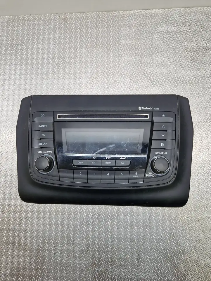 Suzuki Swace (2020 - ) 3910152R33 Магнитола / мультимедийная система — фото 1