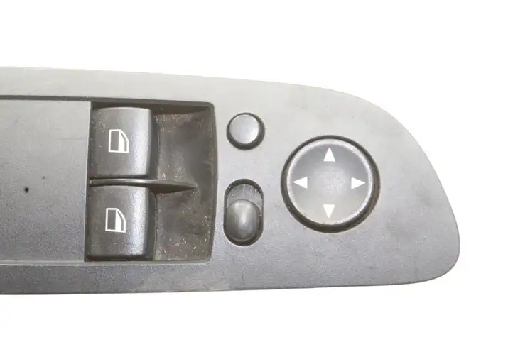 BMW 1 E82 E88 (2007 - 2014) 9167159 Кнопка стеклоподъемников — фото 2