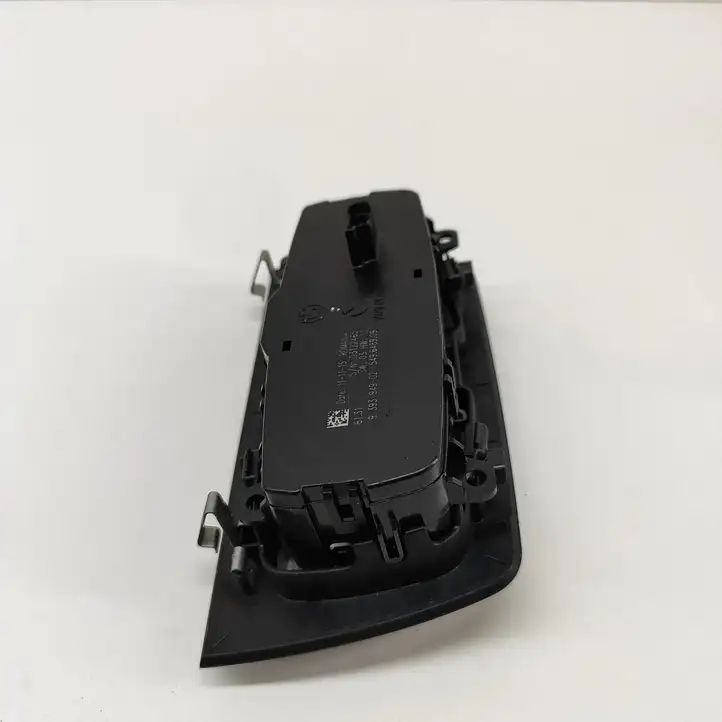 BMW 3 F30 F35 F31 (2012 - 2018) 9393949 Включатель фонарей — фото 2