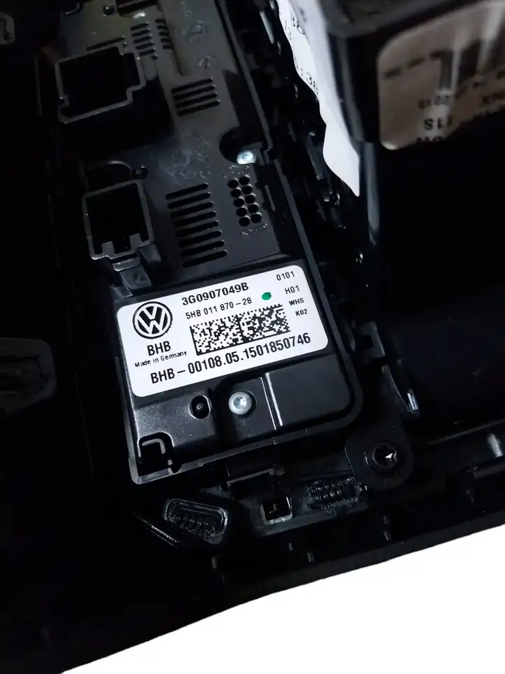 Volkswagen PASSAT B8 (2015 - ) 3G0907049B Задний воздушный дефлектор — фото 2