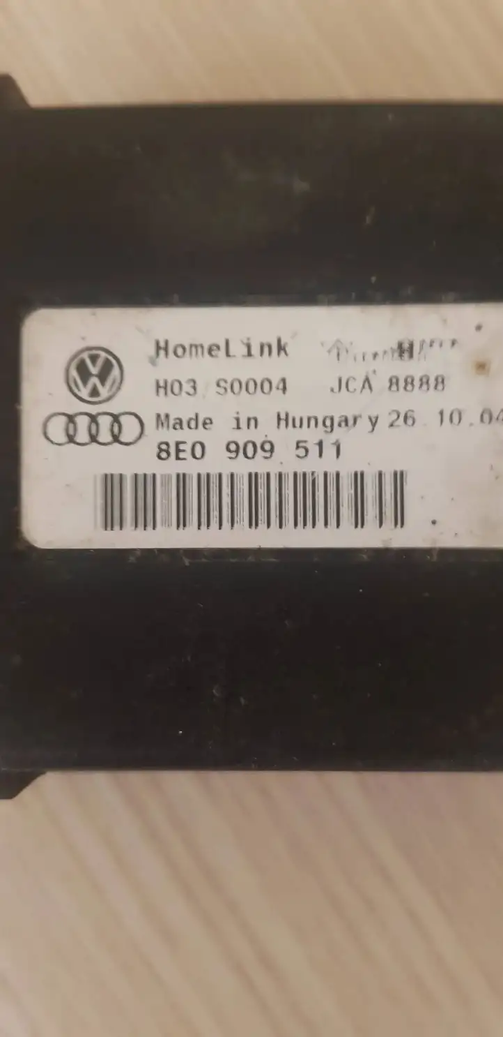 Audi Q7 4L (2005 - 2009) 8E0909511 Пульт управления воротами — фото 4