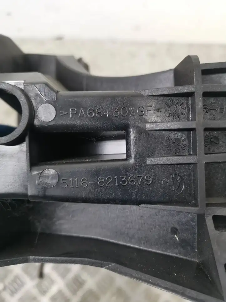 BMW 3 E46 (1998 - 2005) 8213679 Подлокотник — фото 4