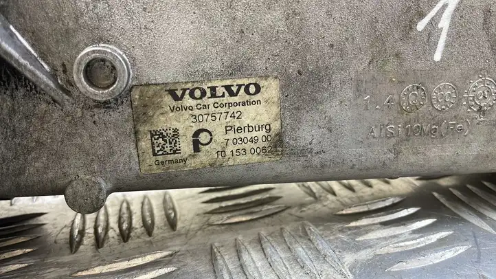 Volvo V70 (2007 - 2013) 30757742 Охладитель клапана EGR — фото 9