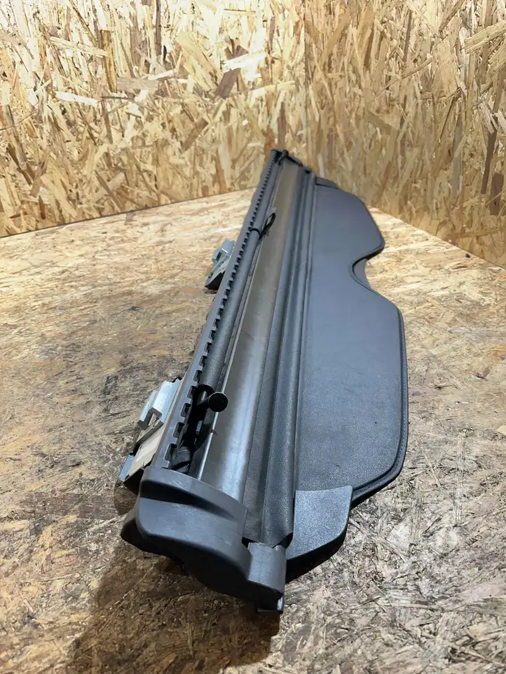 Mercedes-Benz C W203 (2000 - 2007) A2038600175 Шторка — фото 1