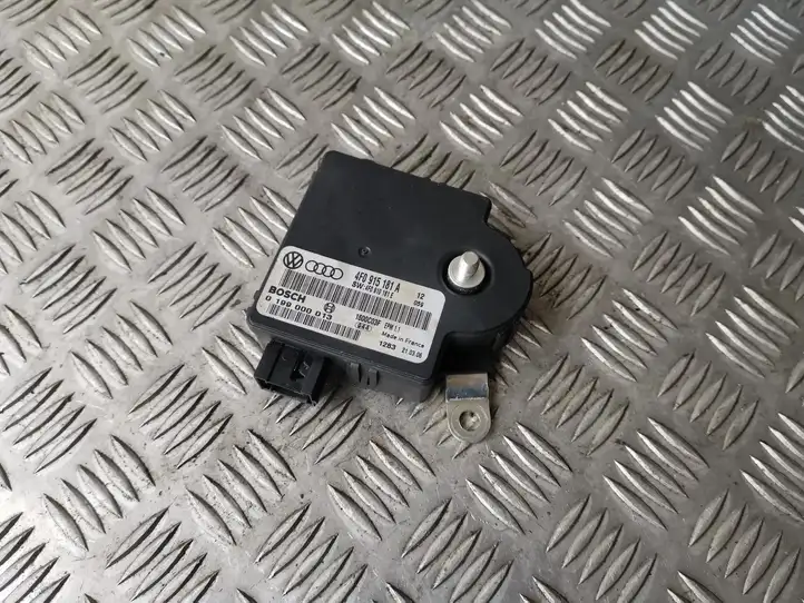 Audi A6 S6 C6 4F (2008 - 2011) 4F0915181A Блок управления аккумулятором — фото 1