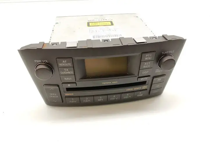 Toyota Avensis Verso (2004 - 2009) 86120-05110 Магнитола / мультимедийная система — фото 1