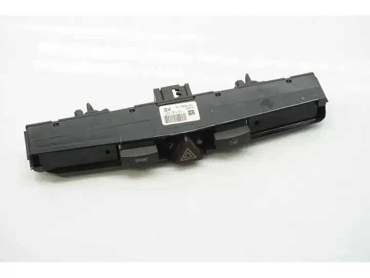 Opel Zafira B (2003 - 2006) 13100107 Включатель аварийных фонарей — фото 1